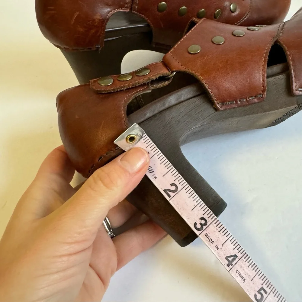 Dansko Ryder Clogs Brown Leather Comfort Shoes Studded Boho Womens 38 - Picture 9 of 10